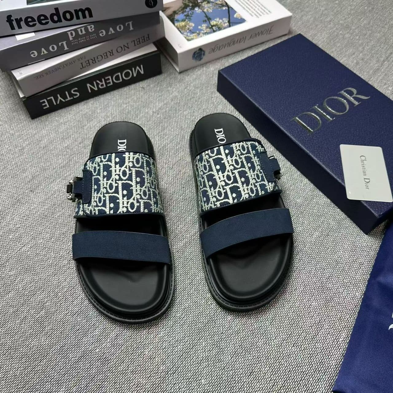 DIOR SLIPPERS