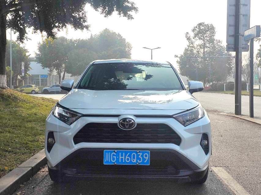 TOYOTA RAV4