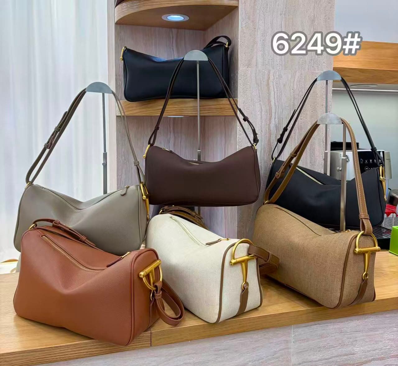 2026 NEW VERSATILE SHOULDER BAG